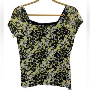 Saint & Sophia Floral Black and Yellow Short Sleeve Top lovely fabric nwt